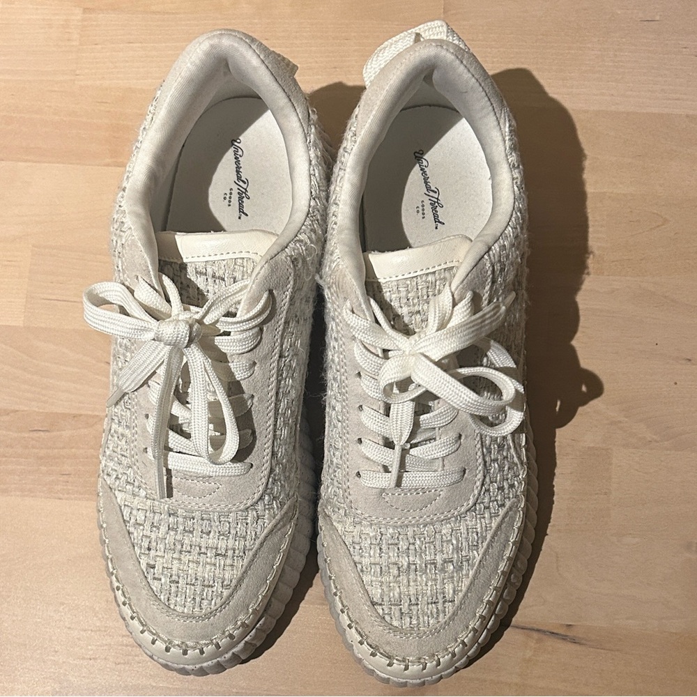 Persephone Universal Threads White Platform Sneak… - image 2